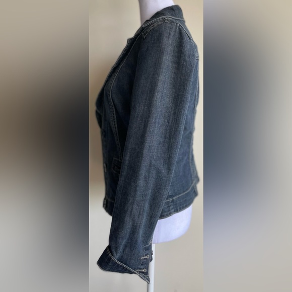 CAbi CAbi RUFFLE COLLAR DETAIL 2 BUTTON FRONT DENIM BLAZER STYLE JACKET SZ S - Picture 10 of 16